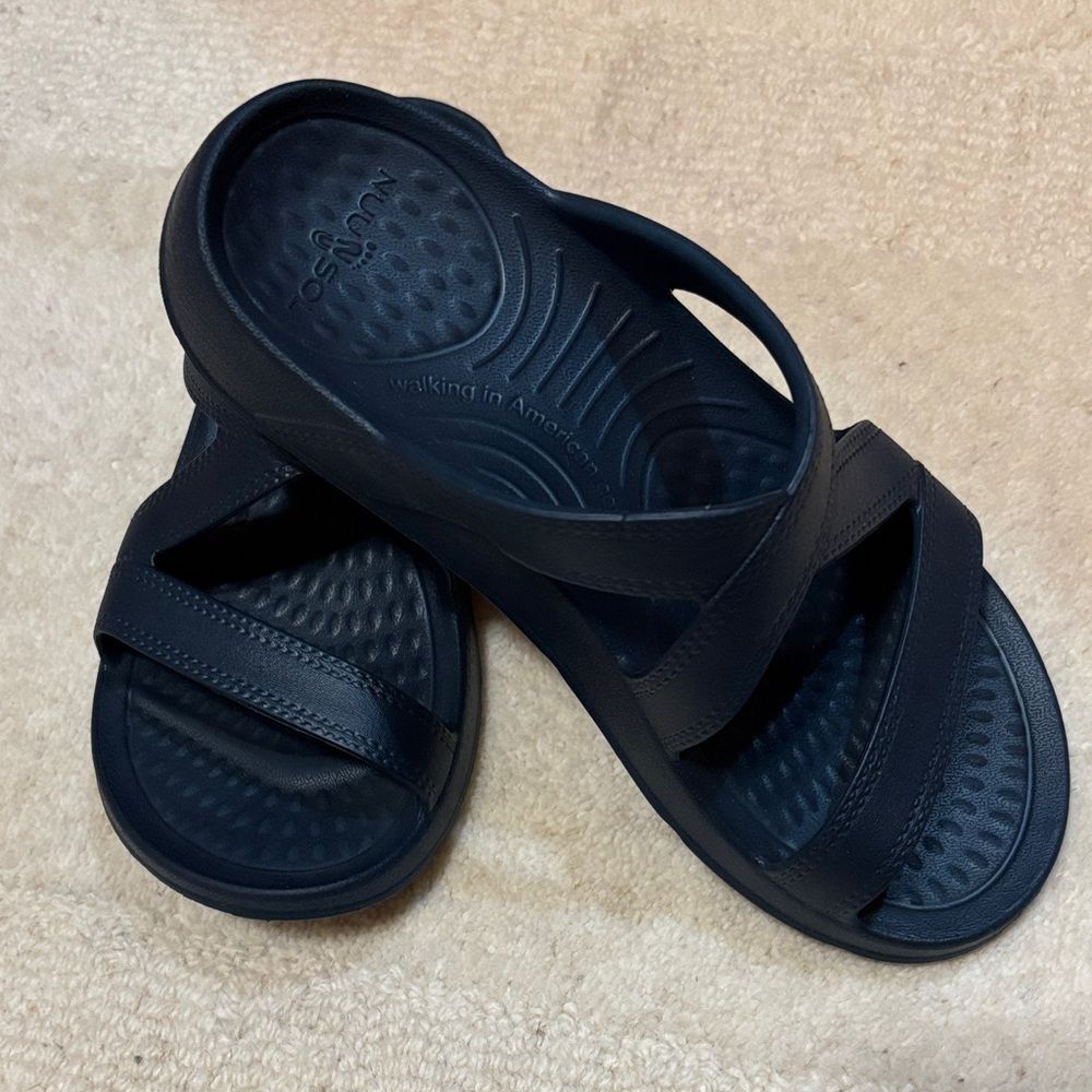 Nuusol Women’s Hailey Slide Sandals